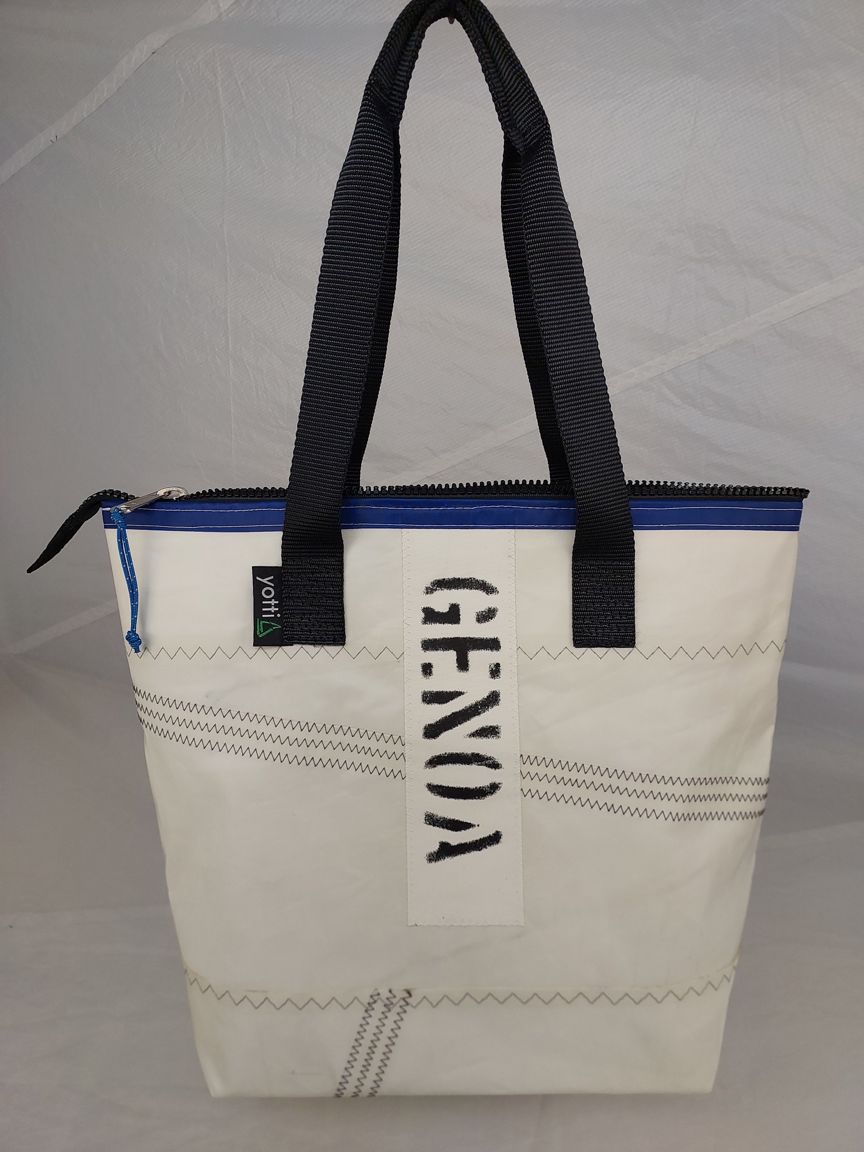 Genoa Zip Tote 780 Yotti