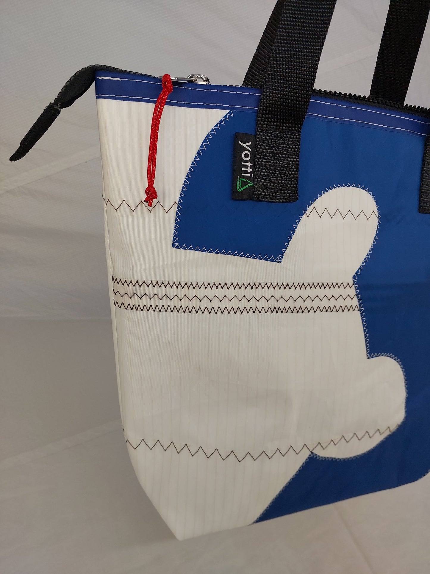 #3 Zip Tote 795
