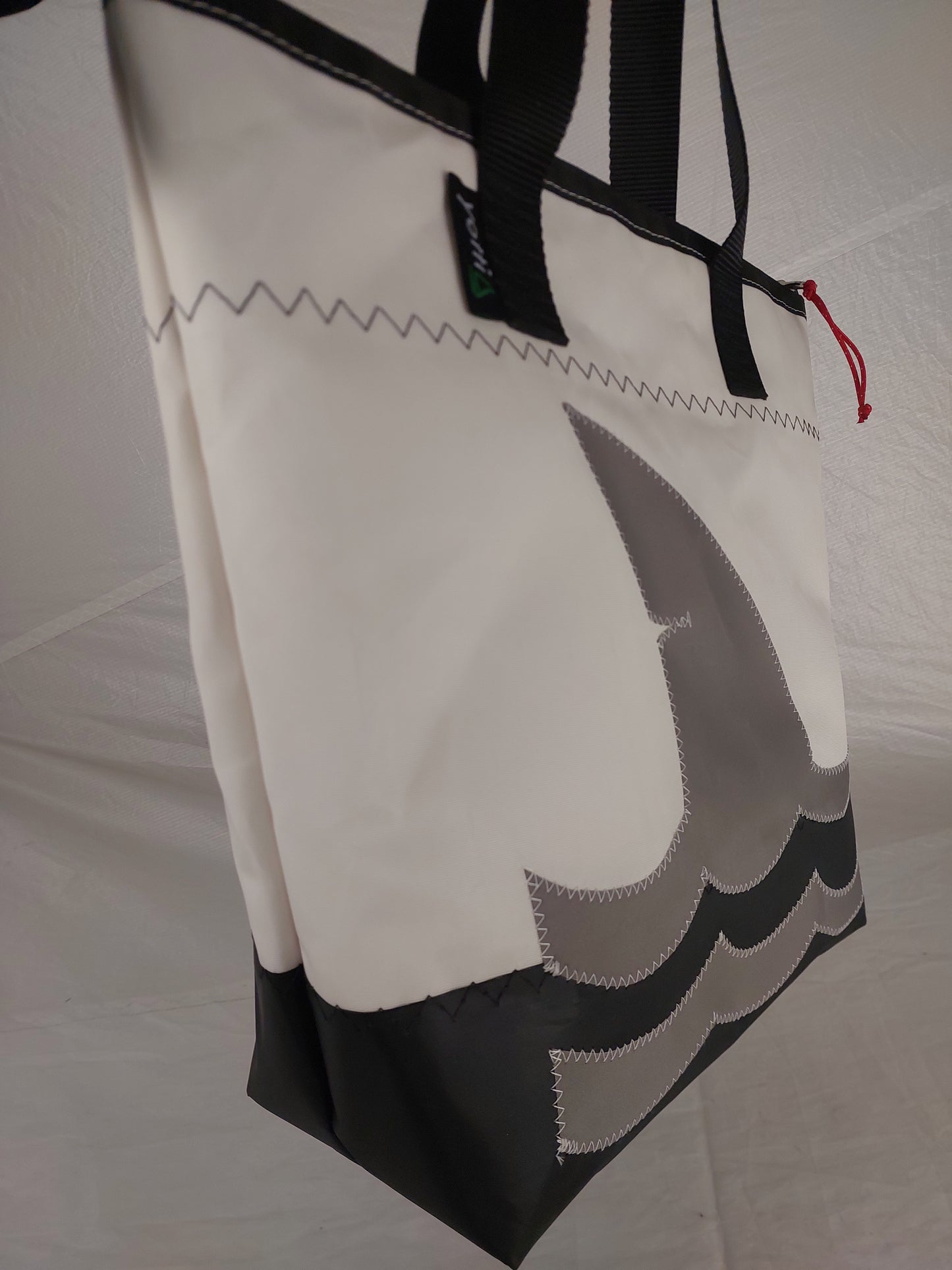 Shark Zip Tote 940