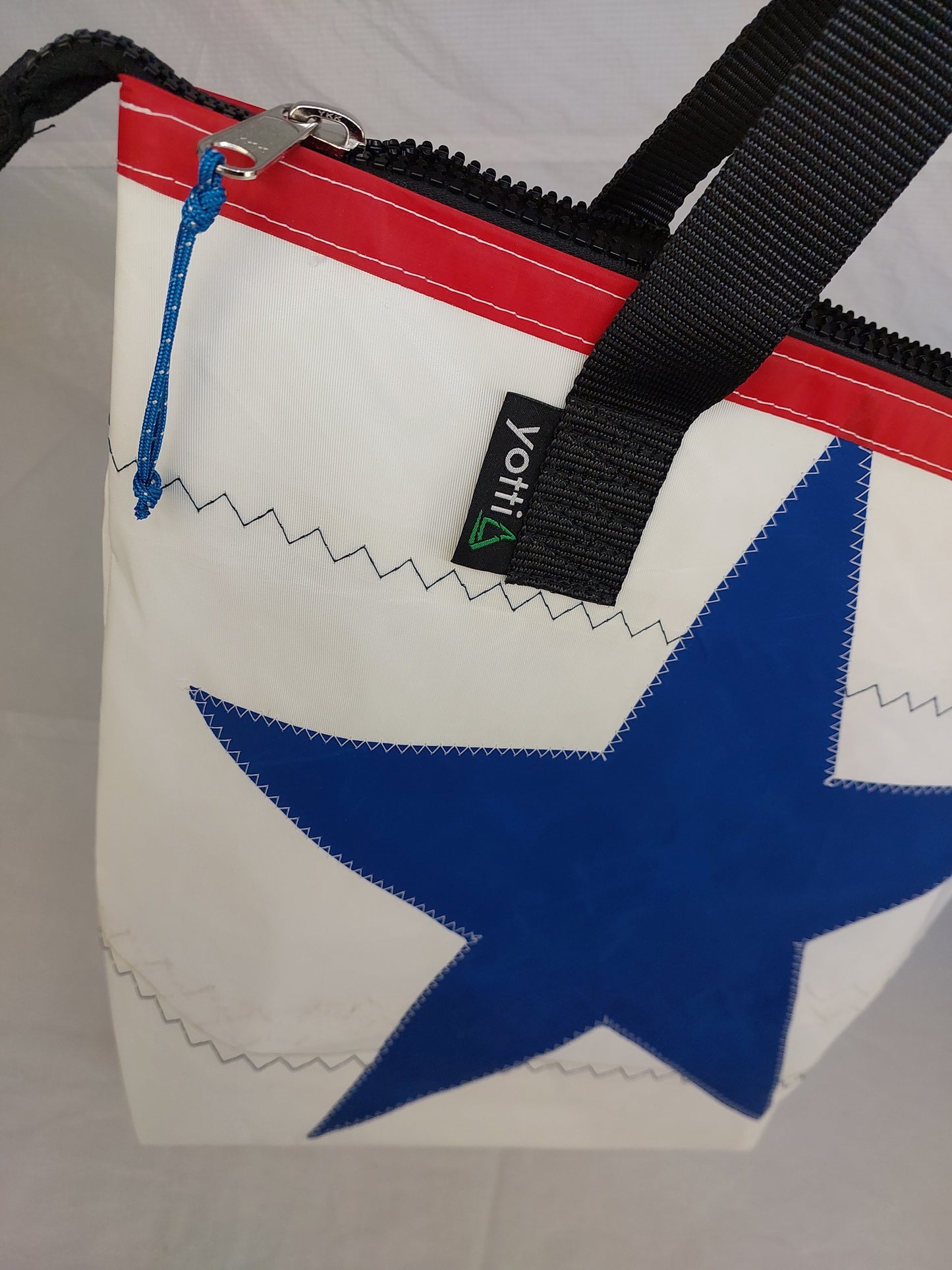 Blue Star Zip Tote 775