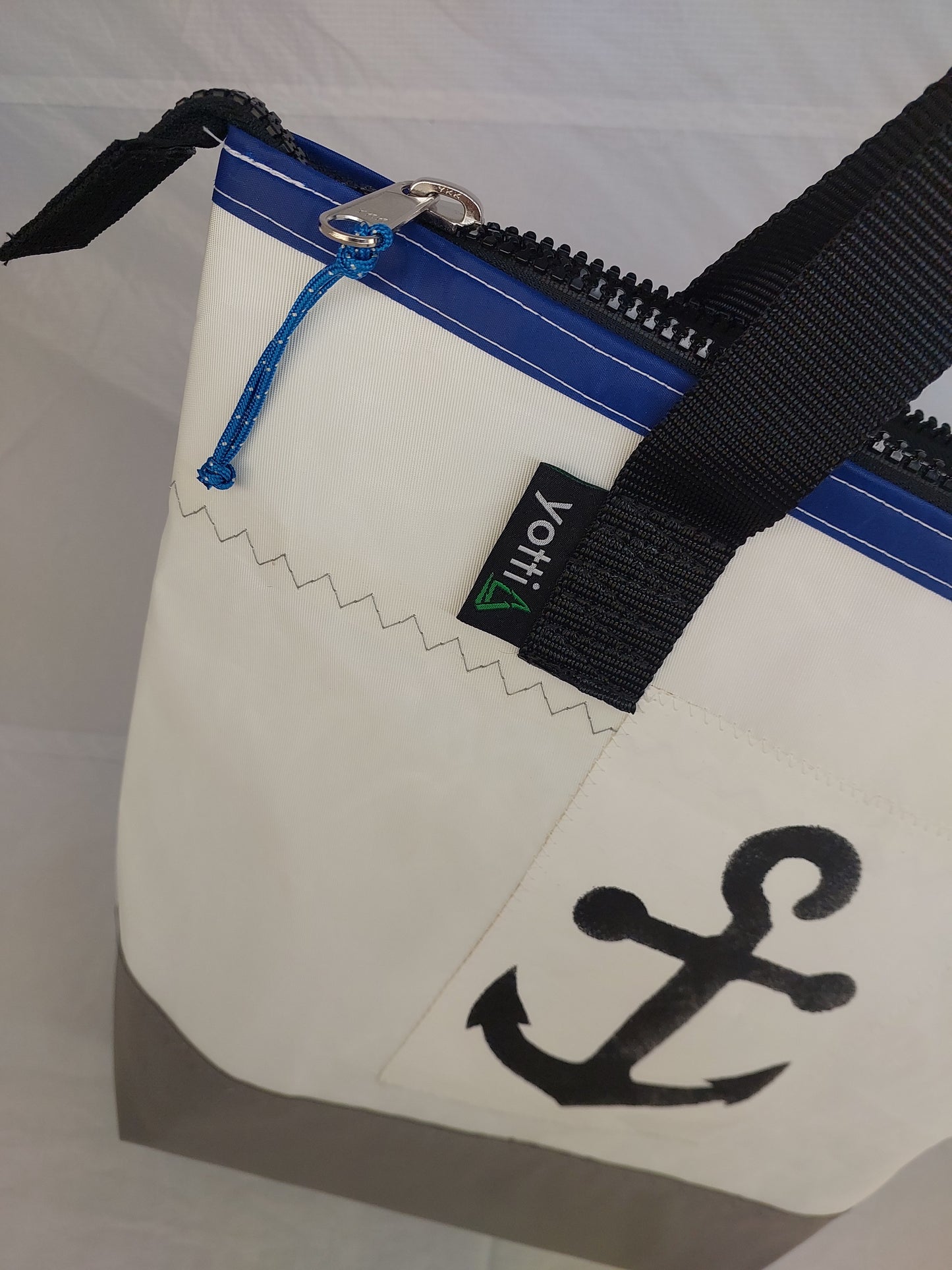 Anchor Zip Tote 805