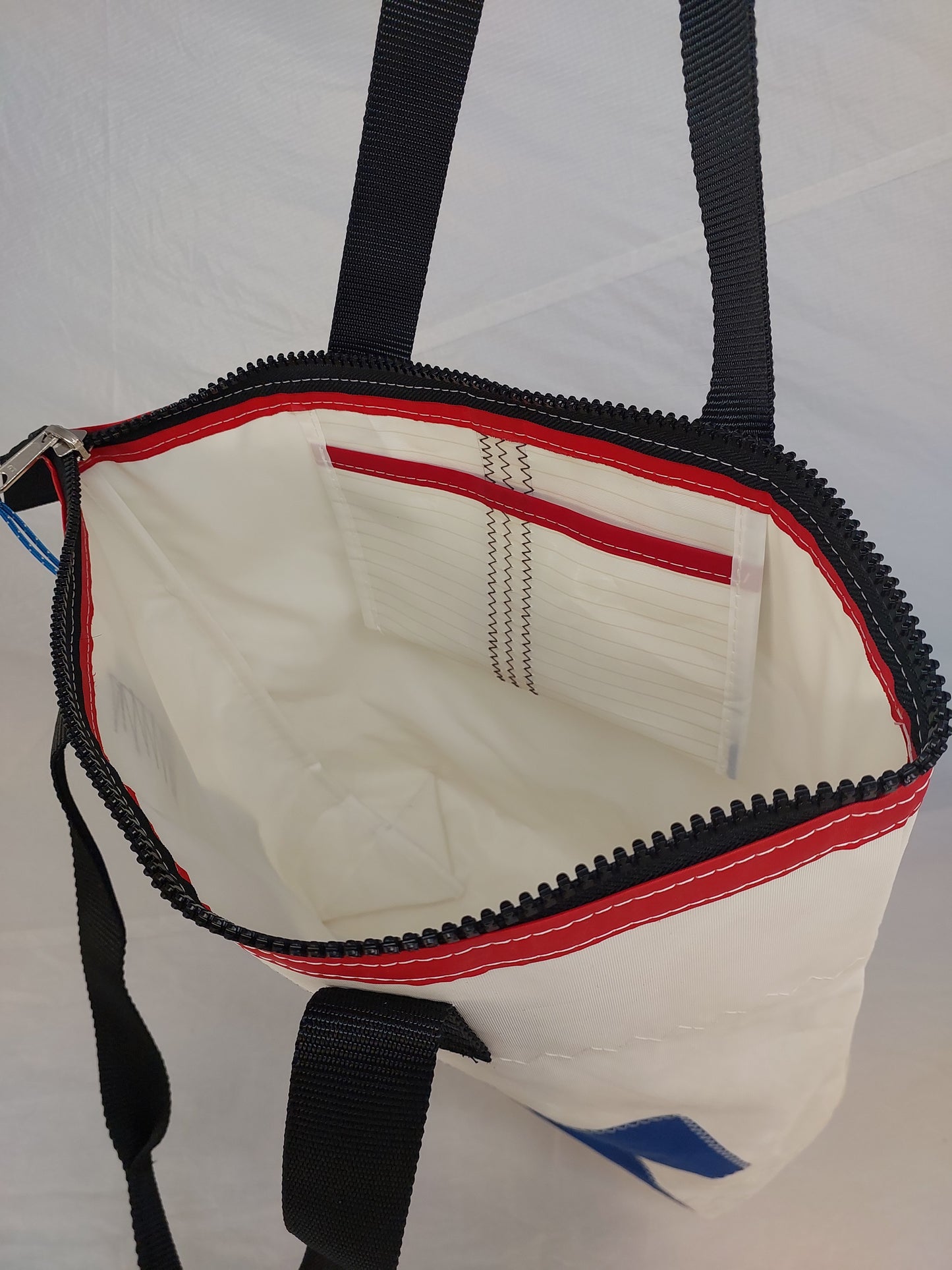 #4 Zip Tote 827