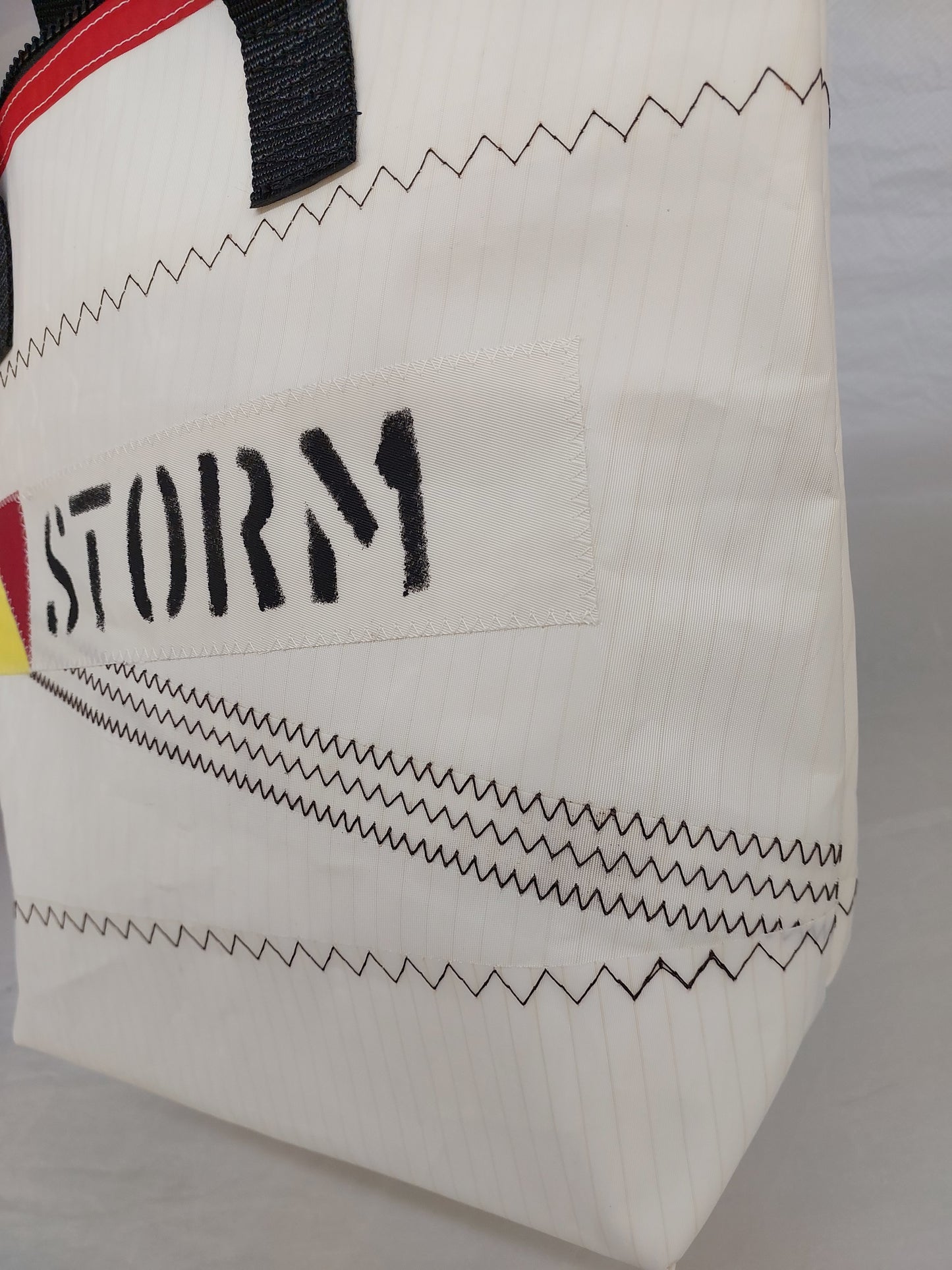 Storm Zip Tote 848