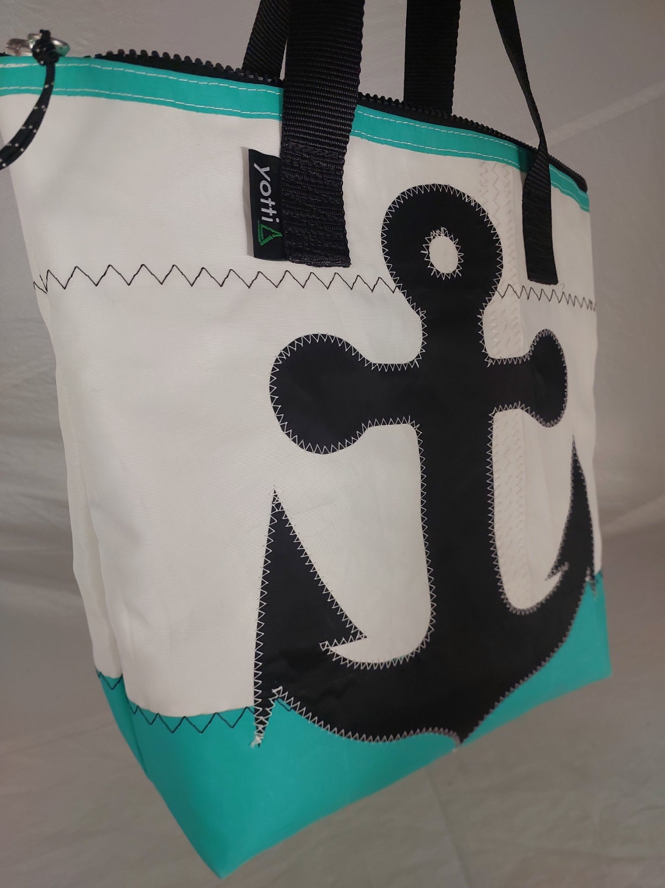Anchor Zip Tote 884