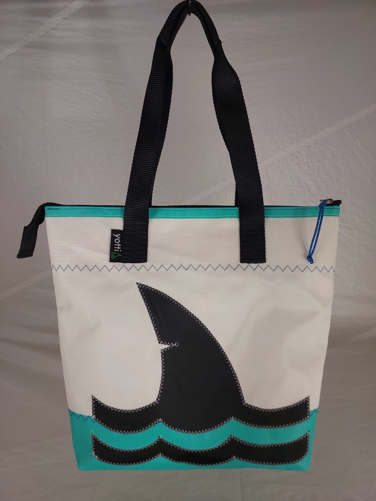Shark Zip Tote 900
